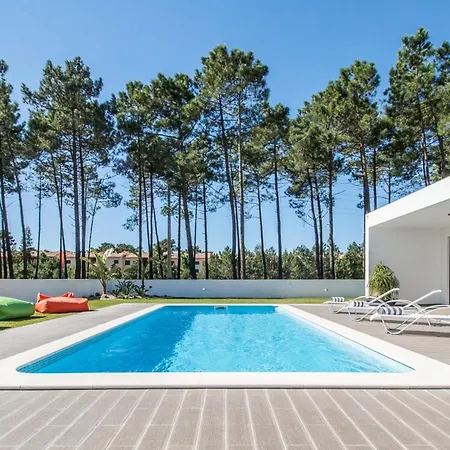 Verdizela Sleeps 8 Pool Wifi Carcereiro