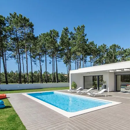 Verdizela Sleeps 8 Pool Wifi Carcereiro