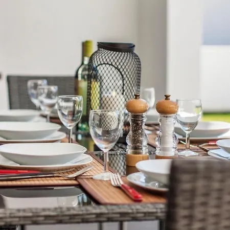 Verdizela Sleeps 8 Pool Wifi Villa Carcereiro
